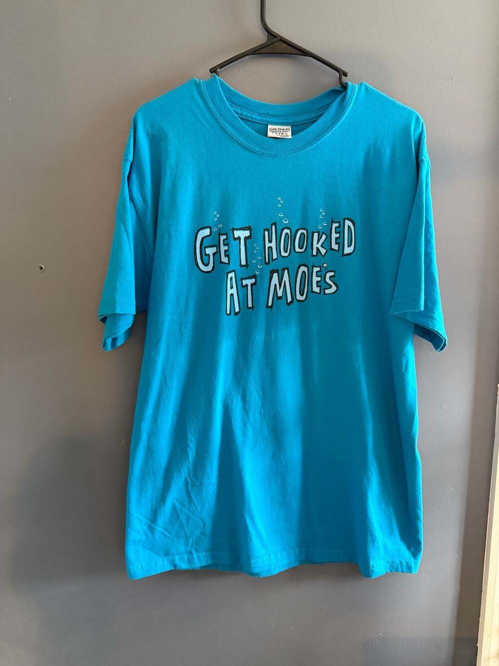 Moe's Southwest Grill Graphic T-Shirt Blue Fish Tacos - Size L